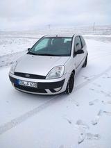 Ford Fiesta 1.4 16V Ghia Ghia - Ford Fiesta aus 2003: Ghia