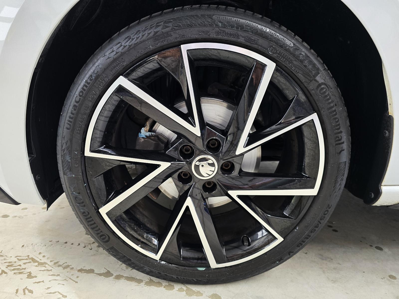 Skoda Scala 1.5 TSI Monte Carlo|1.Hand|Pano|virtual co