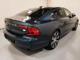 Volvo S90 T8 Plus Dark Recharge Plug-In Hybrid AWD - Volvo S90: Recharge Plus Dark