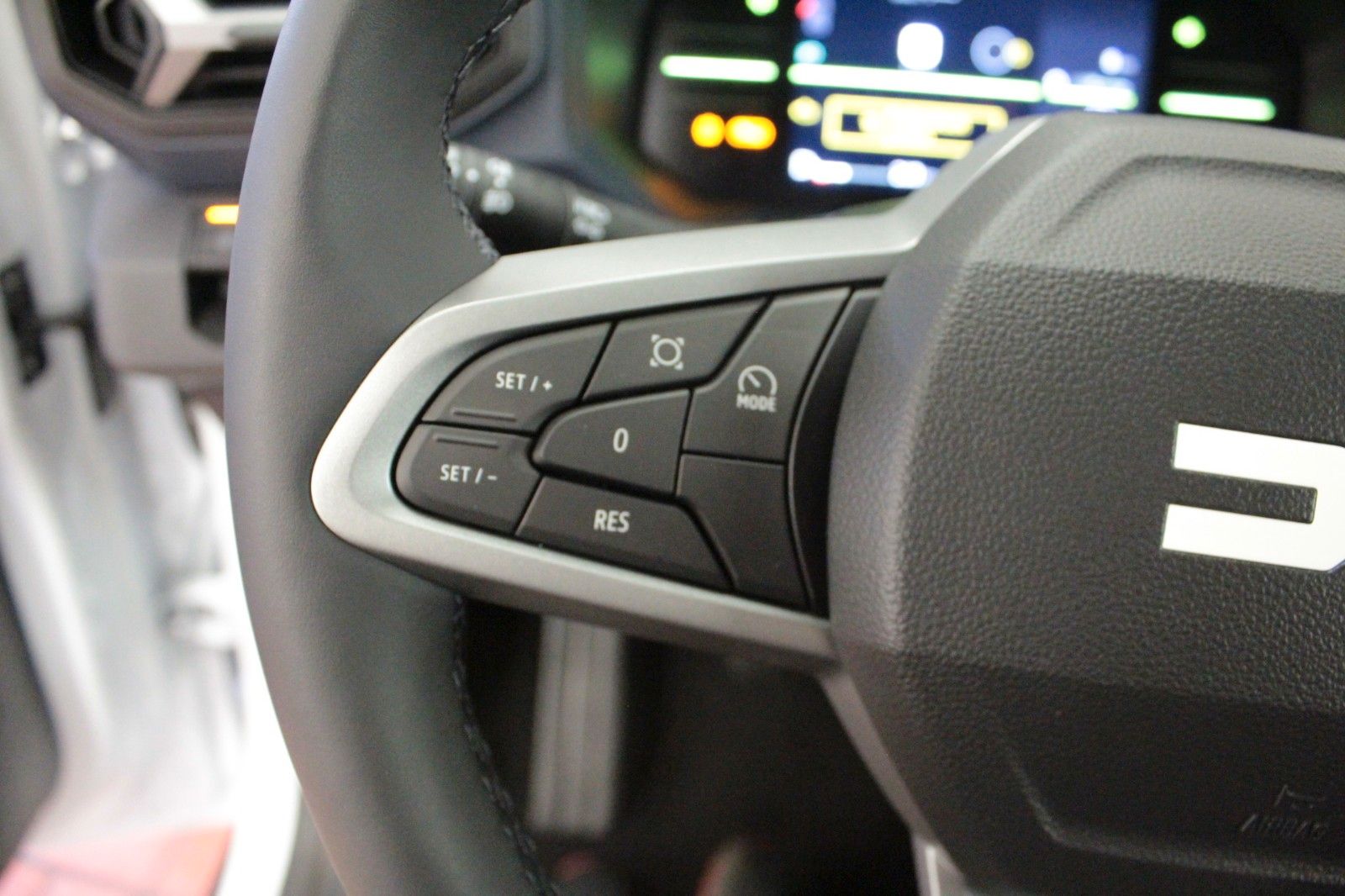 Fahrzeugabbildung Dacia Bigster hybrid 140 Expression   Winterpak.*City
