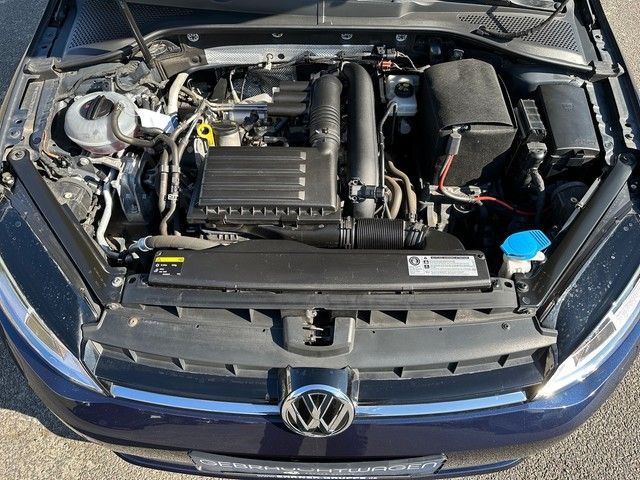 Fahrzeugabbildung Volkswagen Golf VII 1.2TSI "Cup" PARKLENK+SITZHZG+KLIMAAUT+