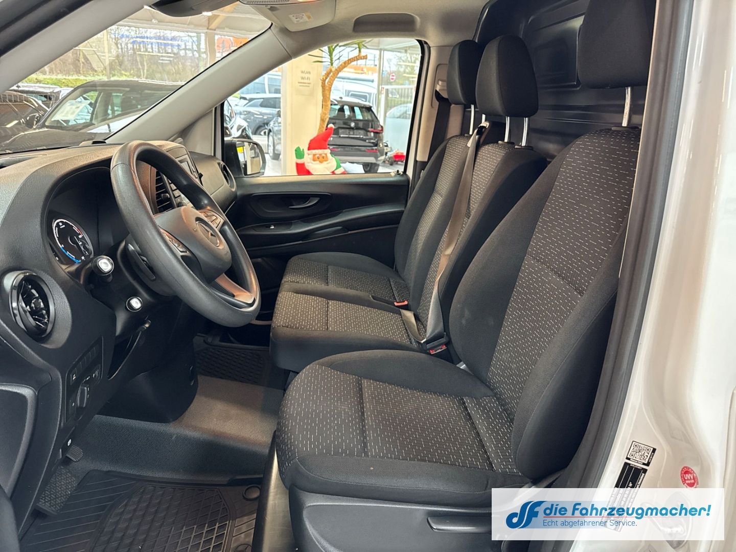 Fahrzeugabbildung Mercedes-Benz Vito Kasten e111 lang DAB SHZ Rückfahrkam. Notbr