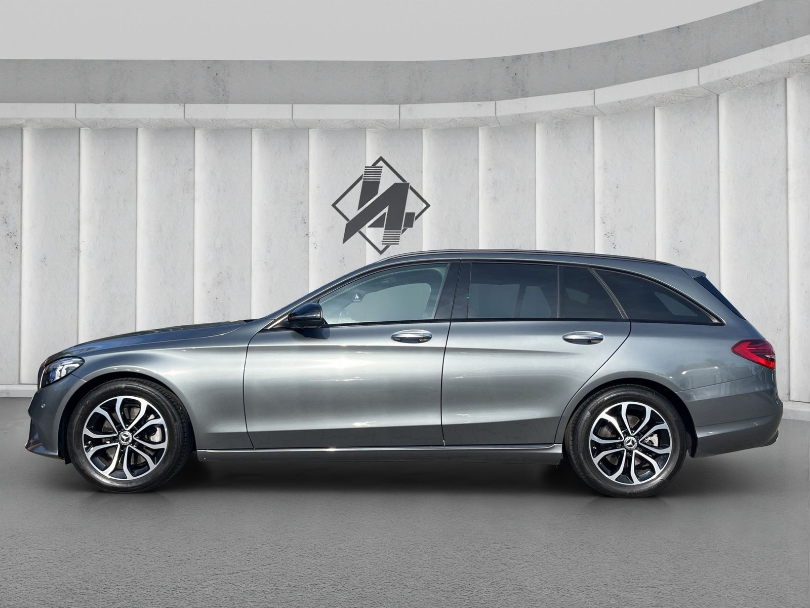 Fahrzeugabbildung Mercedes-Benz C 300 T*Night-Paket*LED*360°-Cam*SHZ*