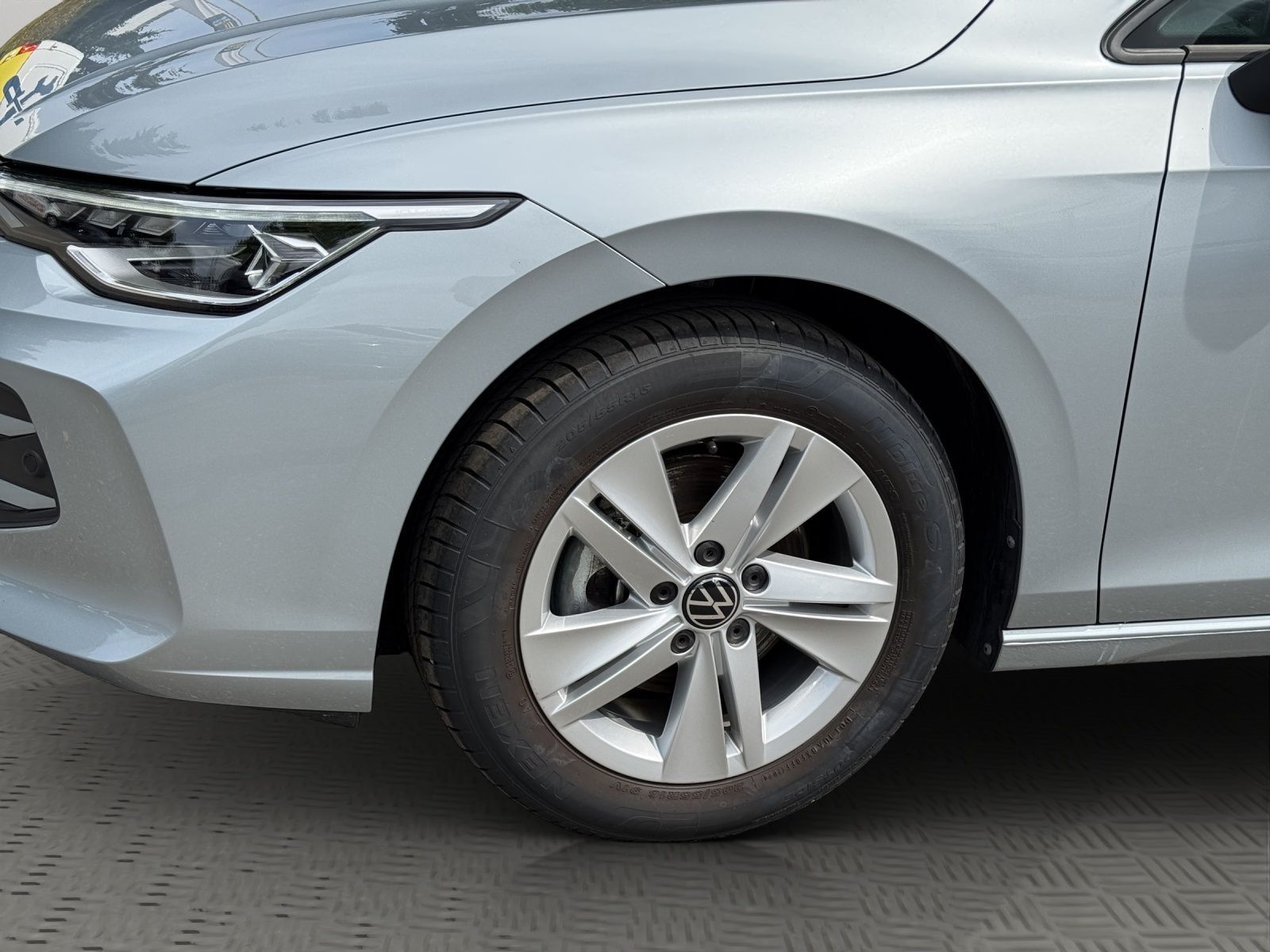 Volkswagen Golf - Bild 8