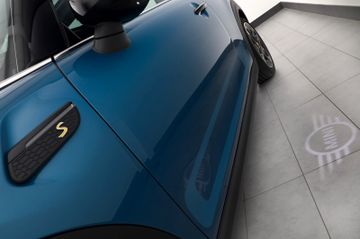 MINI COOPER SE ELECTRIC COLLECTION HUD PANO Black Pak