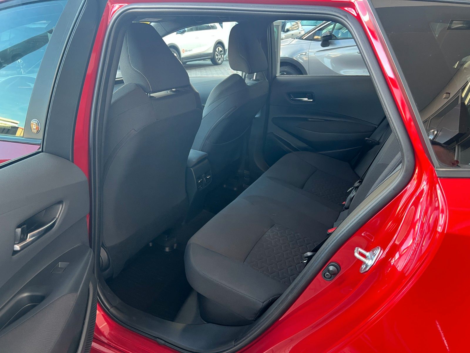 Fahrzeugabbildung Toyota Corolla Touring Sports Hybrid Technikpaket NAVI