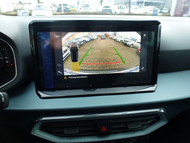 Fahrzeugabbildung SEAT Arona Xperience 1.0 TSI + SHZ + NAVI + LED