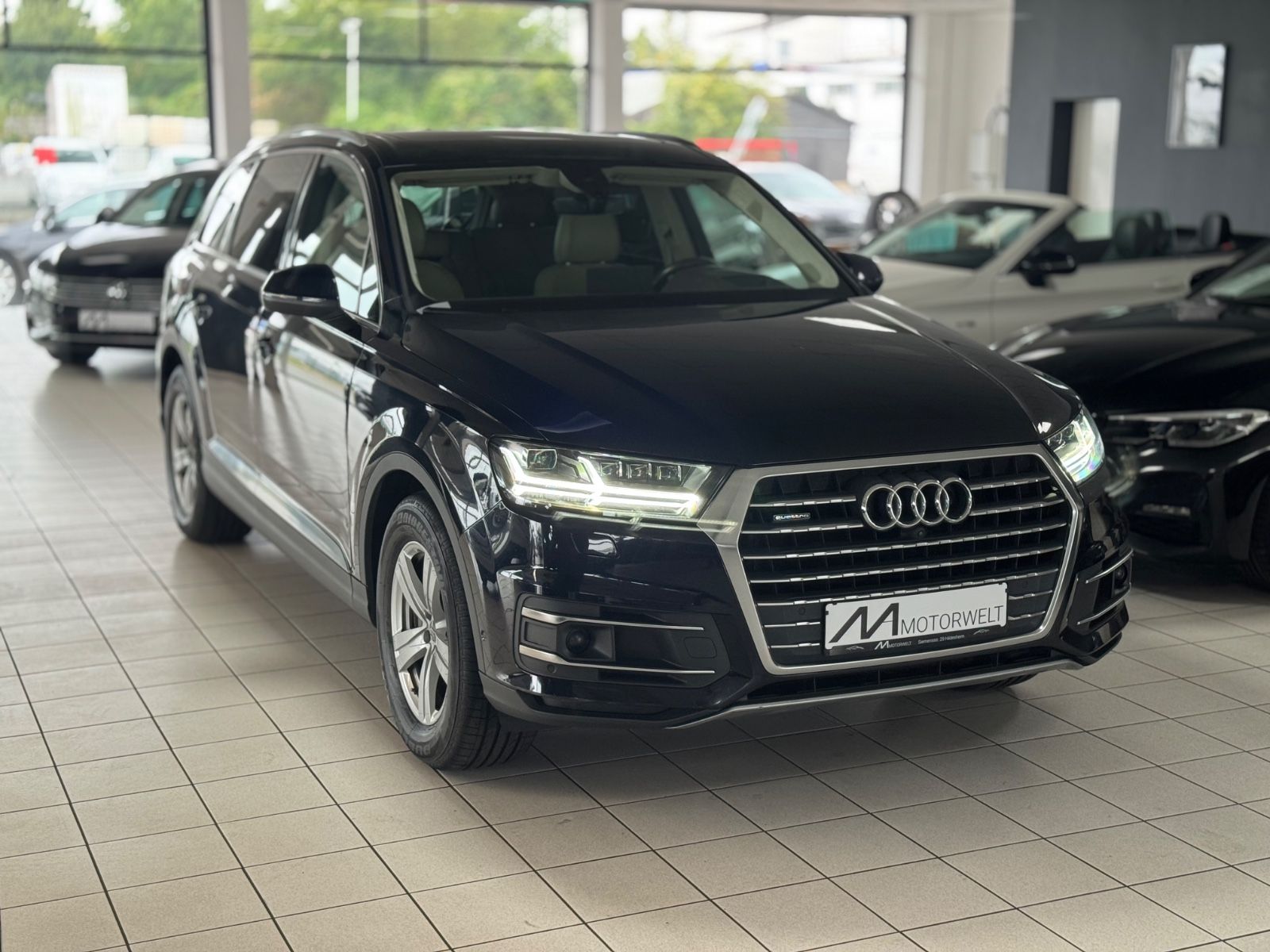 Audi Q7 - 1
