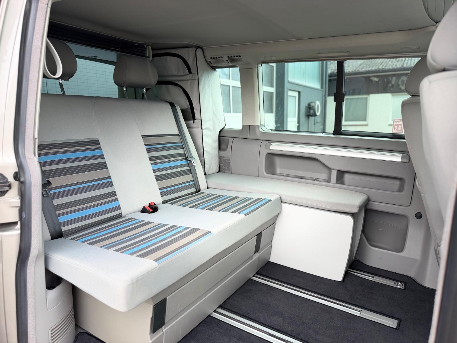 VOLKSWAGEN T5 - CALIFORNIA - 179 CV - BVM - 4 MOTION