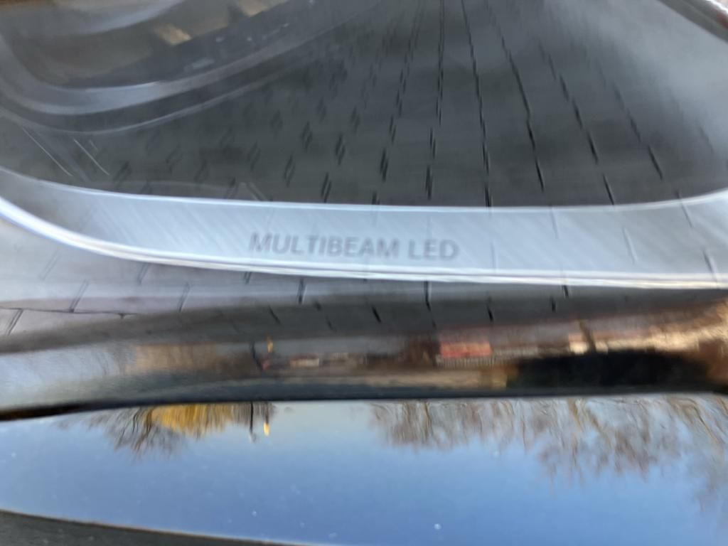 Fahrzeugabbildung Mercedes-Benz GLA 200 AMG*AHZV*M-BEAM*K-GO*KAMERA*DAB*EDW*
