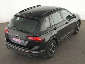 Volkswagen Tiguan - 11
