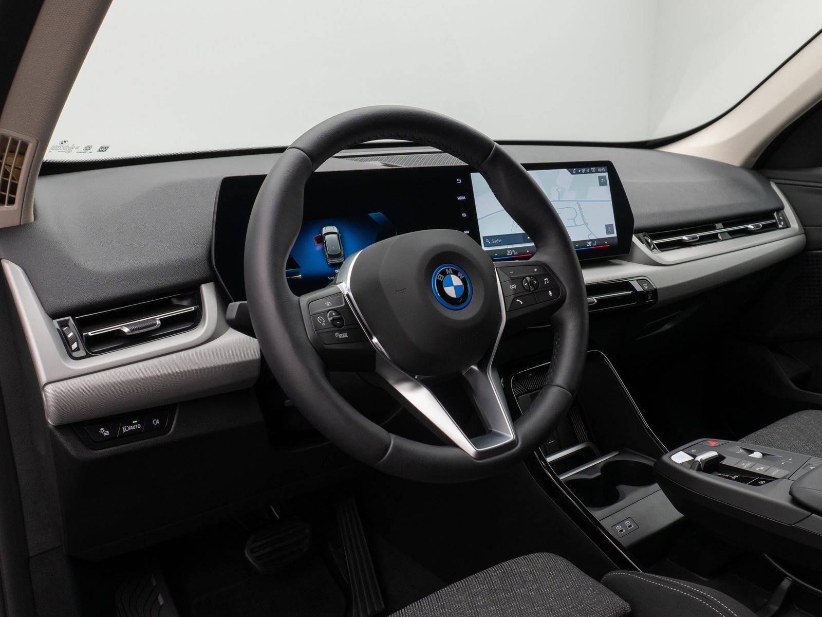 Fahrzeugabbildung BMW iX1 eD20 Kamera DAB Fernlichtassis Komfort Sport