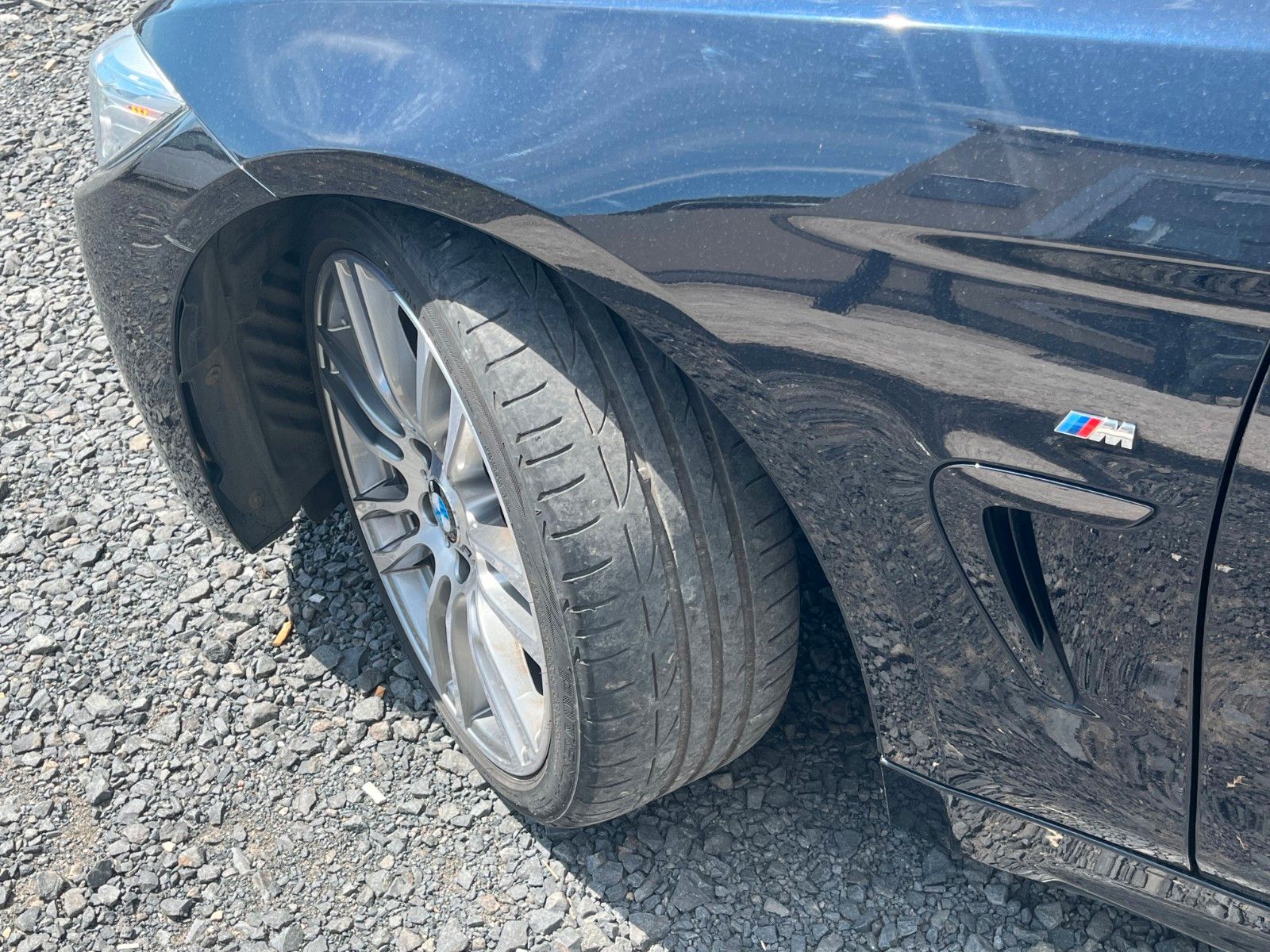 Fahrzeugabbildung BMW 420i Gran Coupé Sport-Aut. M SPORTPAKET Navi LED