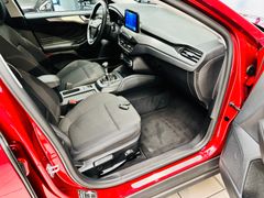 FORD Focus Lim. 1.0 Titanium*LED*Navi*DAB*ACC*