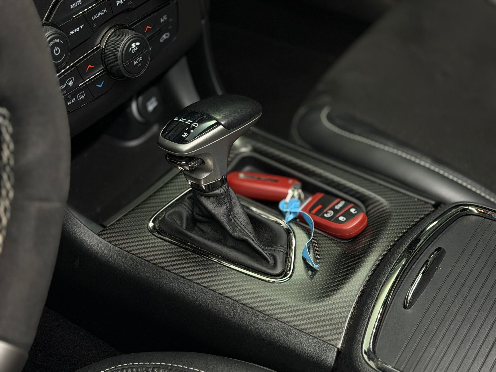 Fahrzeugabbildung Dodge Charger SRT Hellcat|WIDEBODY|U-FREI|D-FZG|H&K