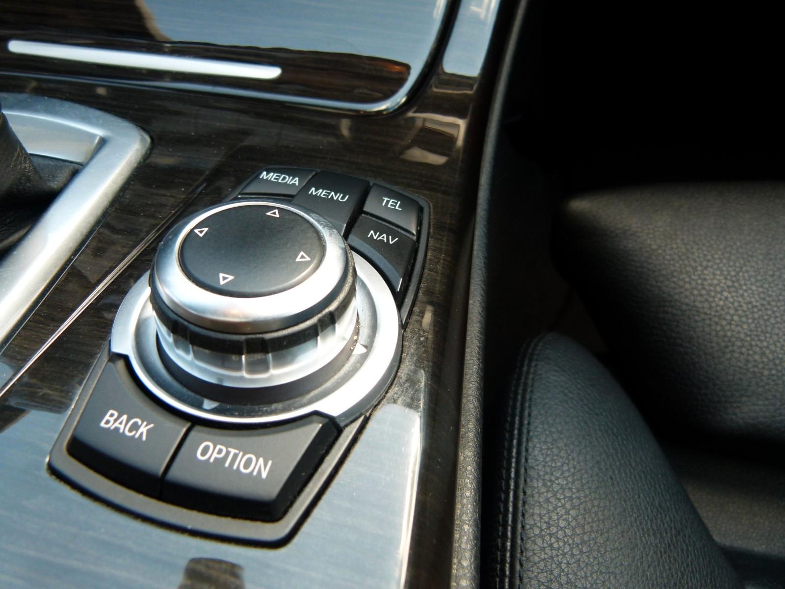 BMW 530d Automatik*M-Paket*HeadUp*Leder*Navi*Xenon*