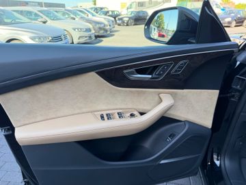 Audi Q8 - 11