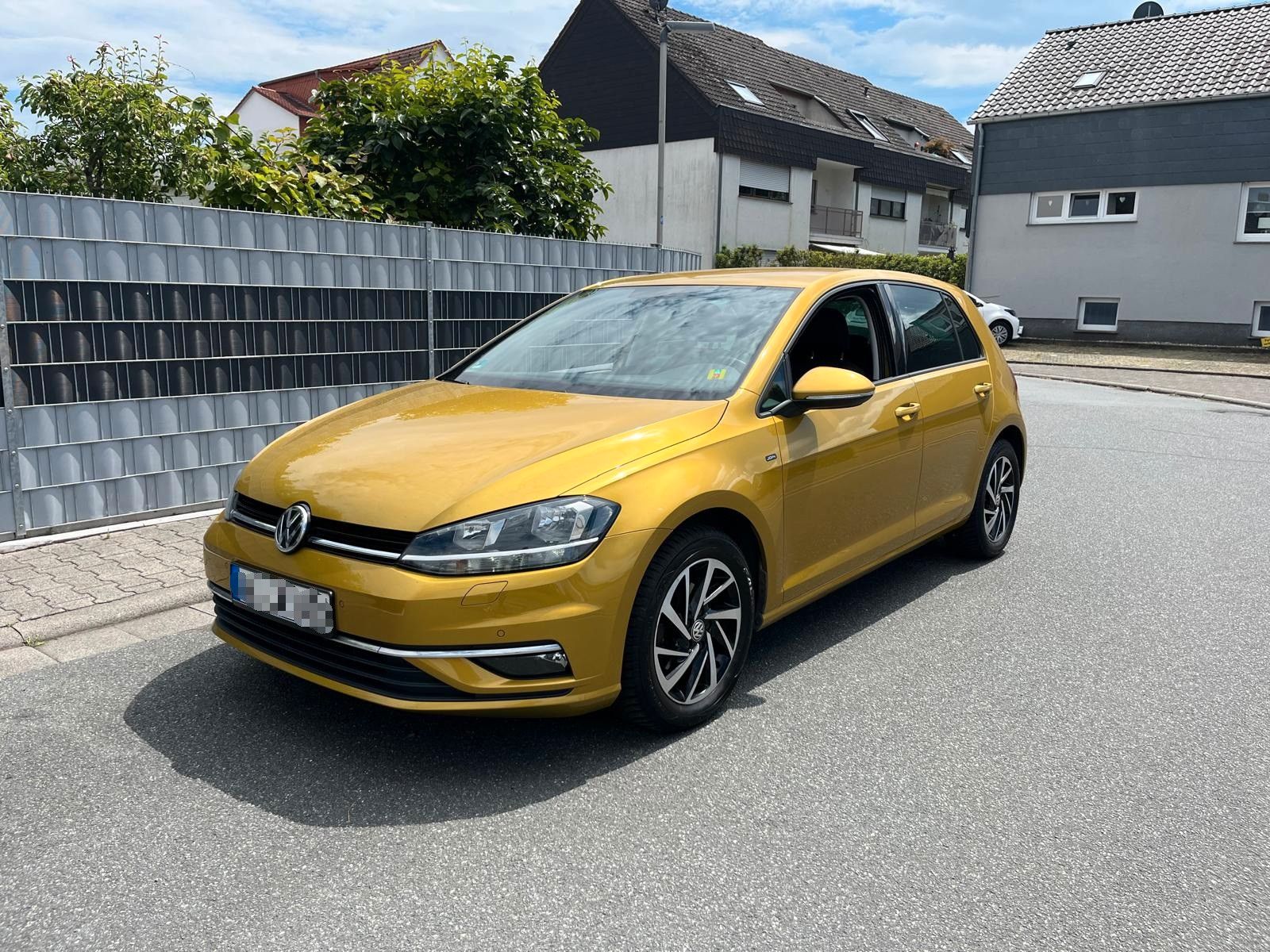 VW Golf
