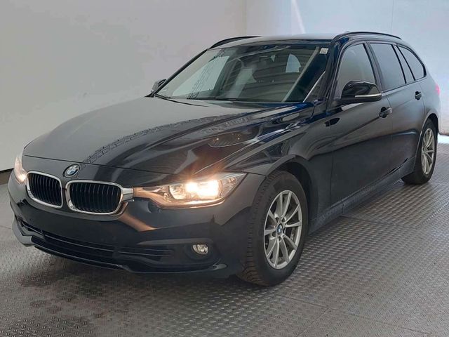 BMW 320  I Touring Klima PDC AHK NAVI Telefon Leder