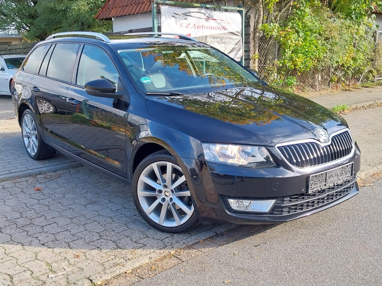 Skoda Octavia 2013 — вигляд ззаду