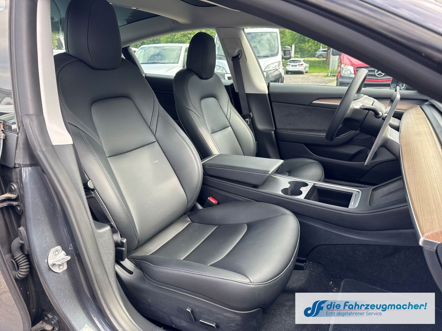 Fahrzeugabbildung Tesla Model 3 RWD Soundsystem ACC El. Heckklap.*UNFALL
