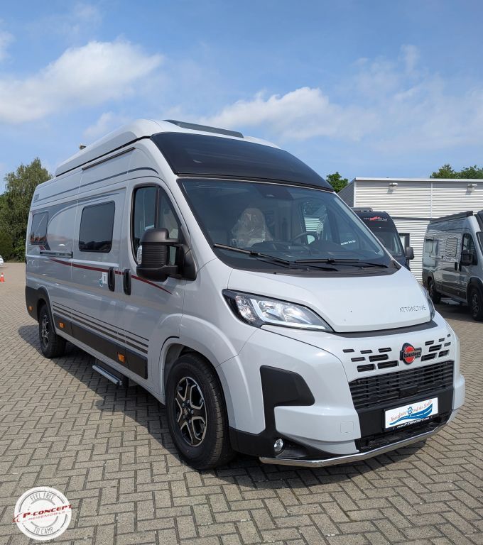 Bürstner, Eliseo C 642 **Reisebegleiter** 