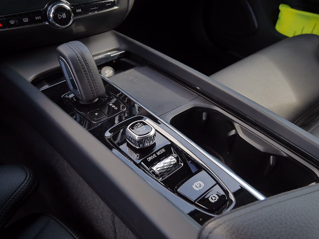 Volvo V60 Cross Country B5 AWD Pro, миниатюра 24