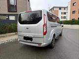 Ford Tourneo Custom - Ford Tourneo Custom mit Diesel-Antrieb: Automatik