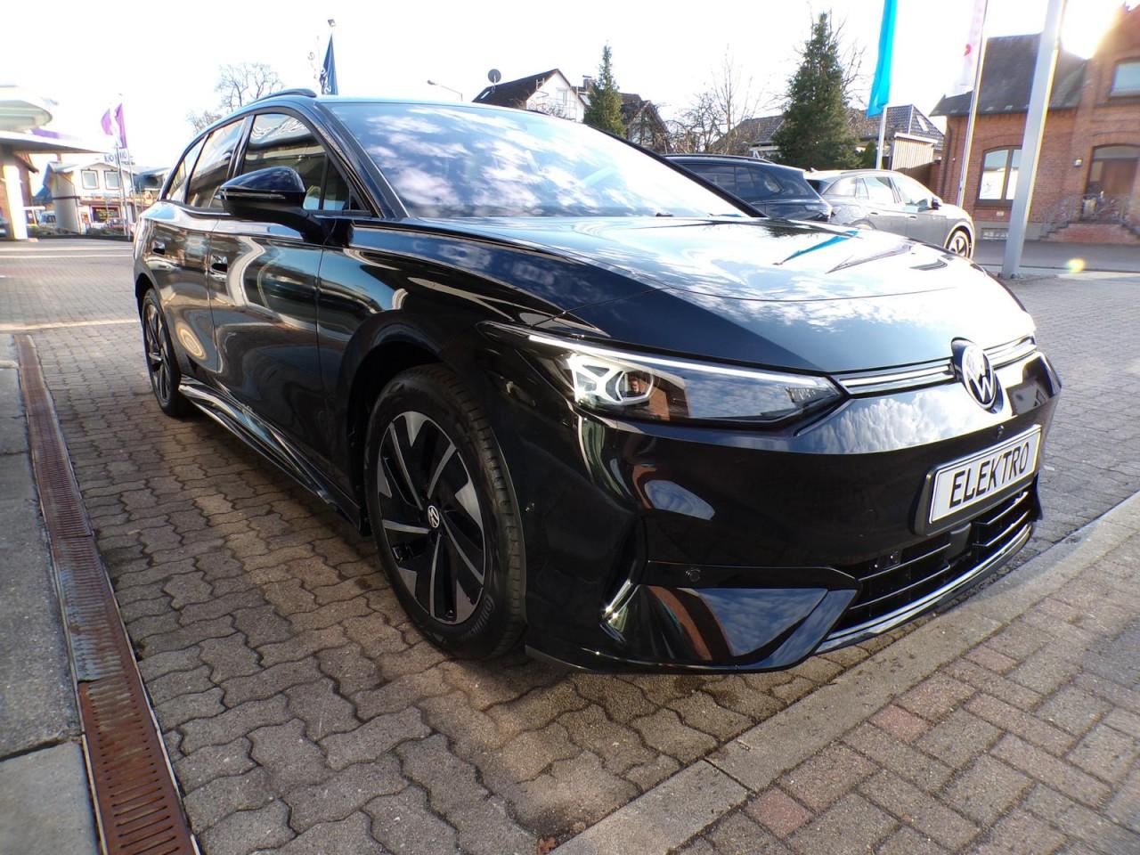 Volkswagen ID.7 TOURER PRO*210KW*ACC*CLIMA*LED*BLACK STYLE