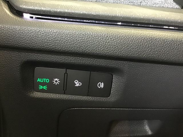 Fahrzeugabbildung Skoda Octavia Combi 1.5 TSI Selection Navi/ACC/RFK/SHZ