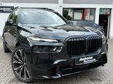 BMW X7 xDrive40d M Sportpaket Pro Pano Kristall - BMW X7 in Frankfurt (Main): M