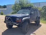 Jeep Cherokee XJ 4.0l  BJ1999 - Jeep Cherokee mit Benzin-Antrieb: Geländewagen, 4.0