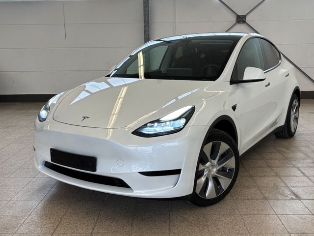 Tesla Model Y RWD/1Hd./LFP Akku/neuwertig/Autopilot