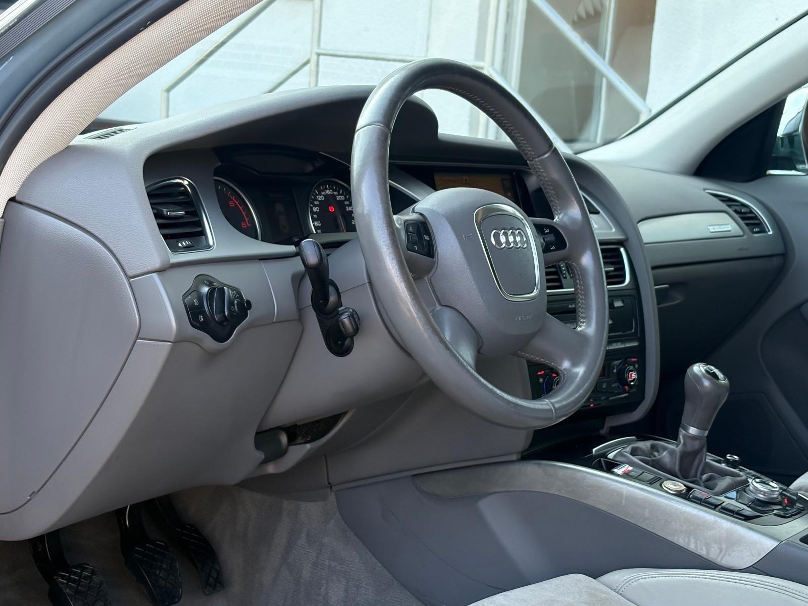 Audi A4 3.0 TDI quattro S line | 240 ch | BVM | Alcantara/cuir | ACC | Audi Magnetic Ride | Sièges chauffants | Phares xénon