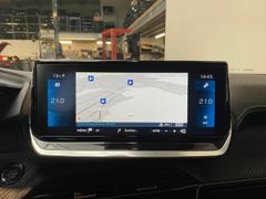 Fahrzeugabbildung Peugeot 2008 1.2 PureTech GT-Line LED ACC Pano Navi 1.Hd