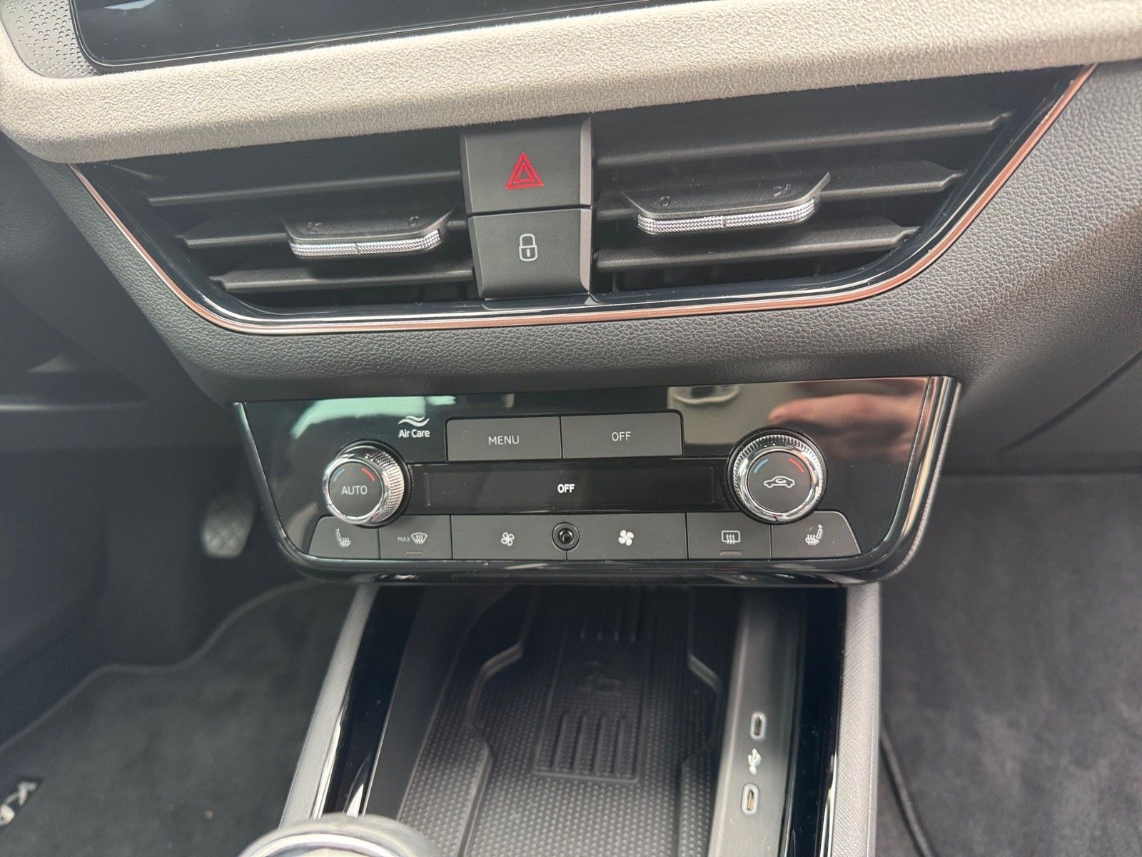 Fahrzeugabbildung SKODA Kamiq Selection 1.0 TSI *ACC*PANO*KAMERA*AMUNDSE