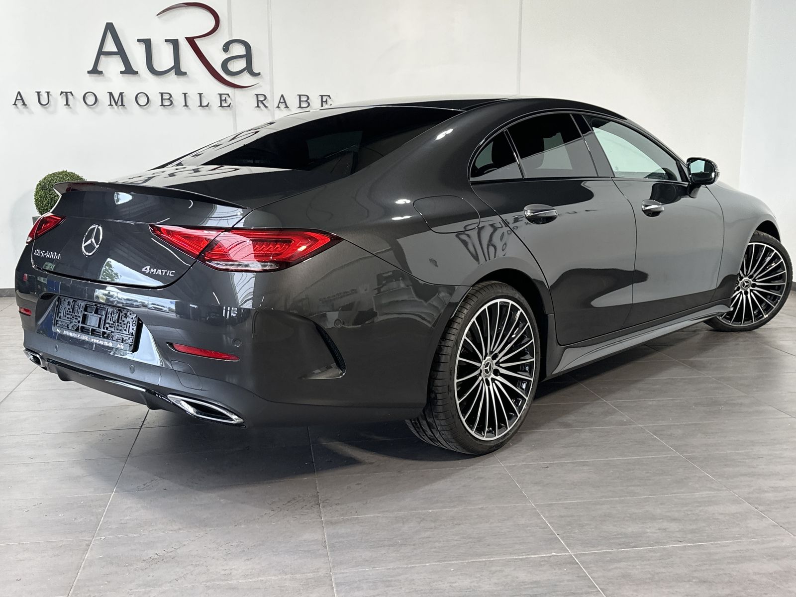 Fahrzeugabbildung Mercedes-Benz CLS 400d 4M AMG-Line NAV+LED+PANO+20ZO+BURMESTER