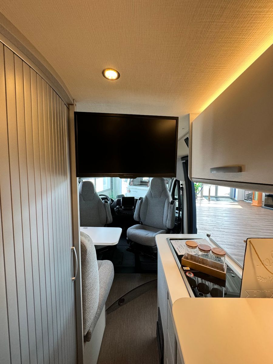 Fahrzeugabbildung HYMER / ERIBA / HYMERCAR Free 540 - MEGA DEAL !