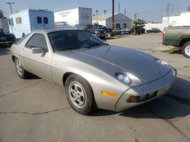 Porsche 928 original Zustand California Garagen Wagen.