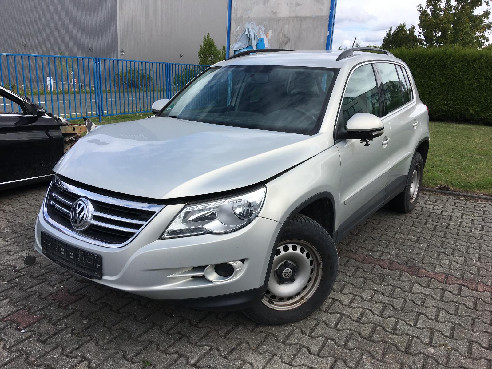 Volkswagen Tiguan Track & Field 4Motion AHK/1.Hand