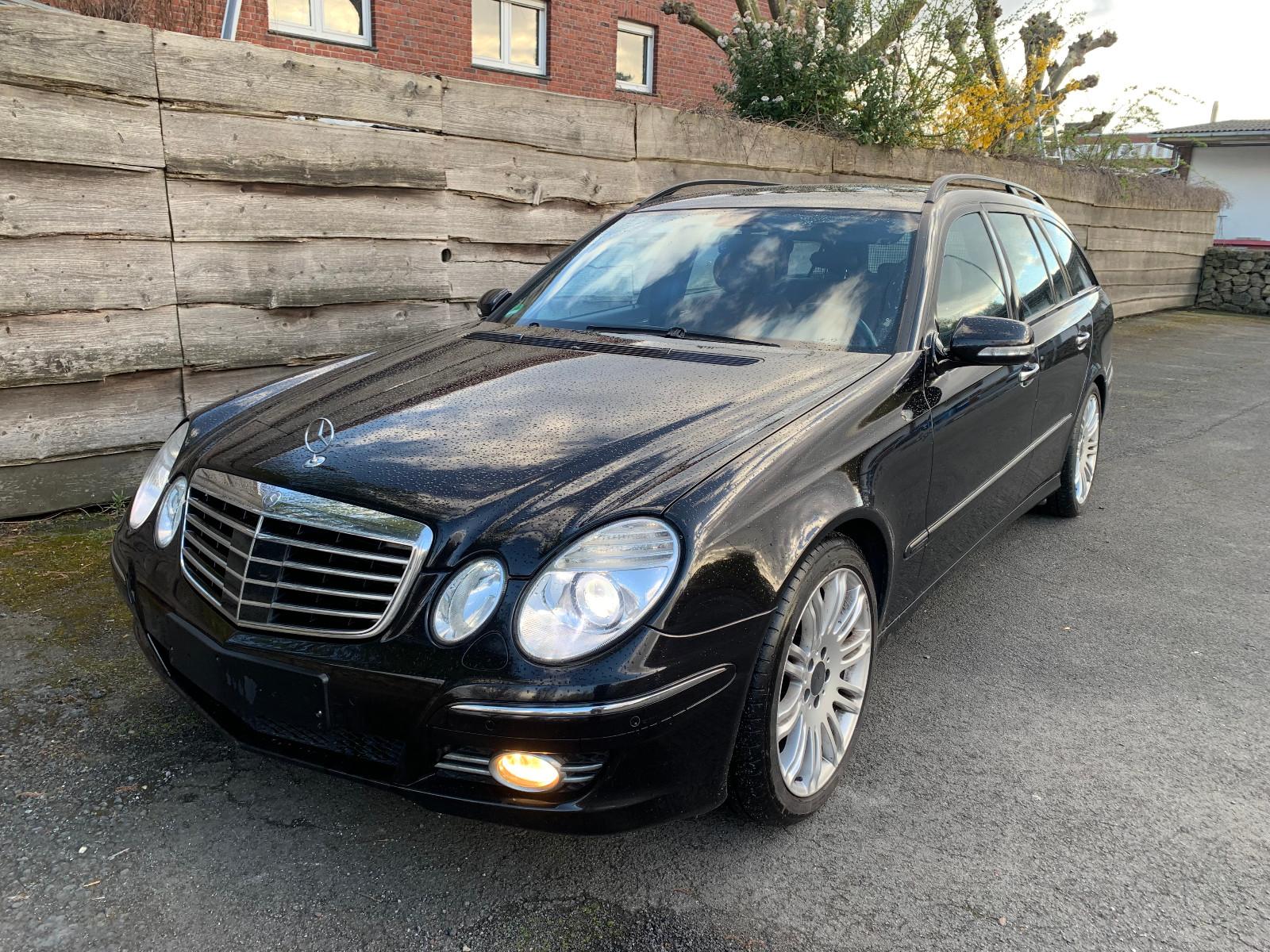 Mercedes-Benz E 200  Automat Avantgarde Xenon Tempo PDC AHK