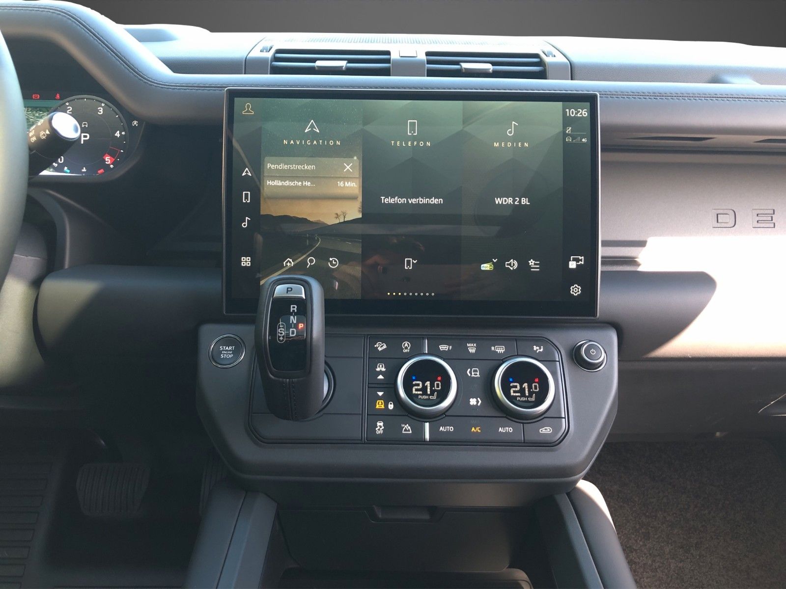 Fahrzeugabbildung Land Rover Defender 110 D350 X-Dynamic HSE MY2026