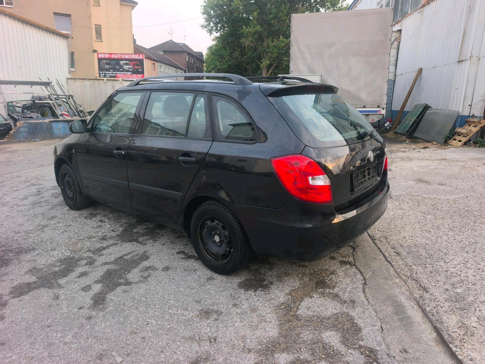 Skoda Fabia 2009 — photo 6