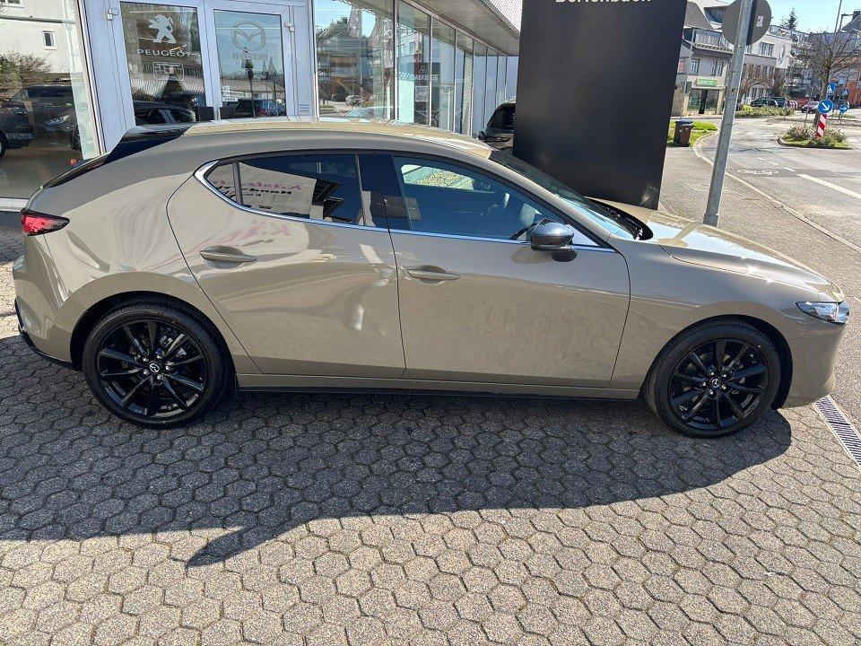 Mazda 3 2.5L e-SKYACTIV G 140ps NAGISA