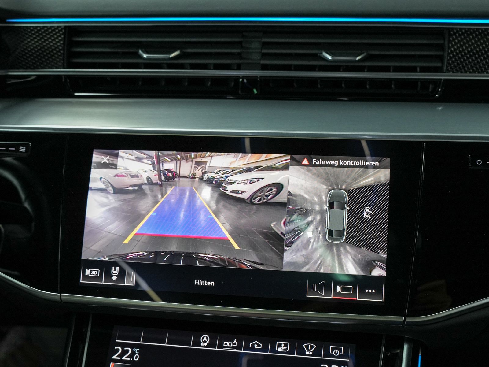 Fahrzeugabbildung Audi S8 ABT 700 - Massage vo+hi | Einzelsitze im Fond
