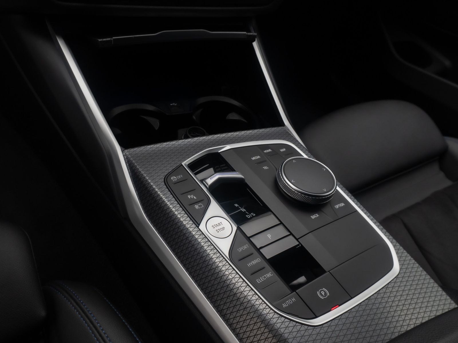 Fahrzeugabbildung BMW 330e M Sport HUD Kamera HiFi DAB Komfort Alarm