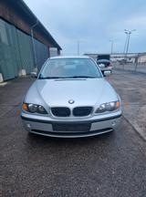 BMW e46 318d Face-lift  Limousine - BMW 318: 318d E46