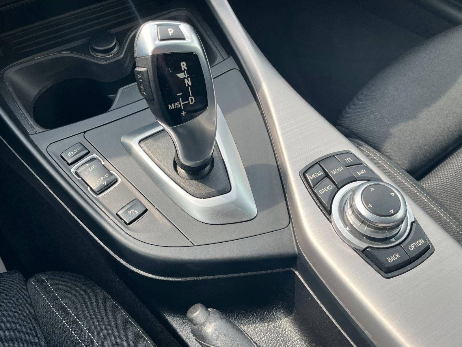 Fahrzeugabbildung BMW 120i 3-Türer Aut. SPORT LINE Navi LED HiFi 1.HAN