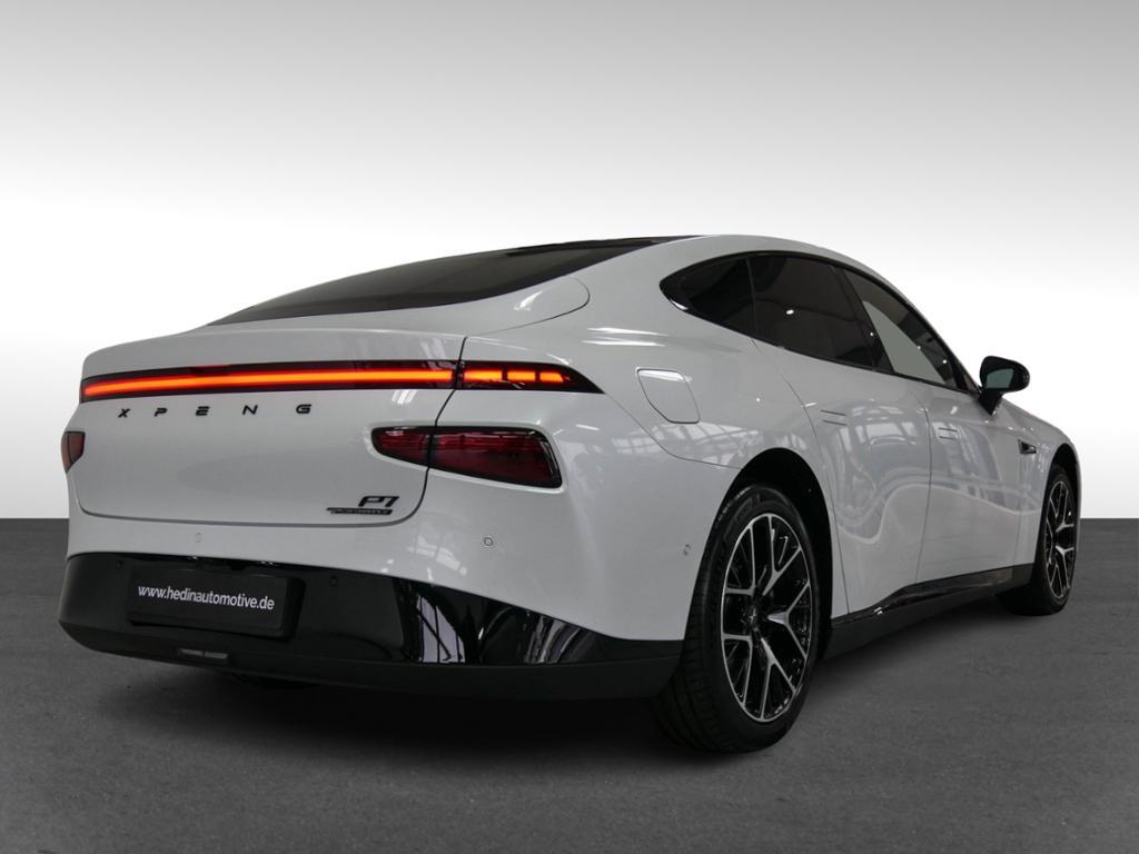 XPENG P7 AWD PERFORMANCE |DISTR|360°|NAVI|LED|PANO|SHZ