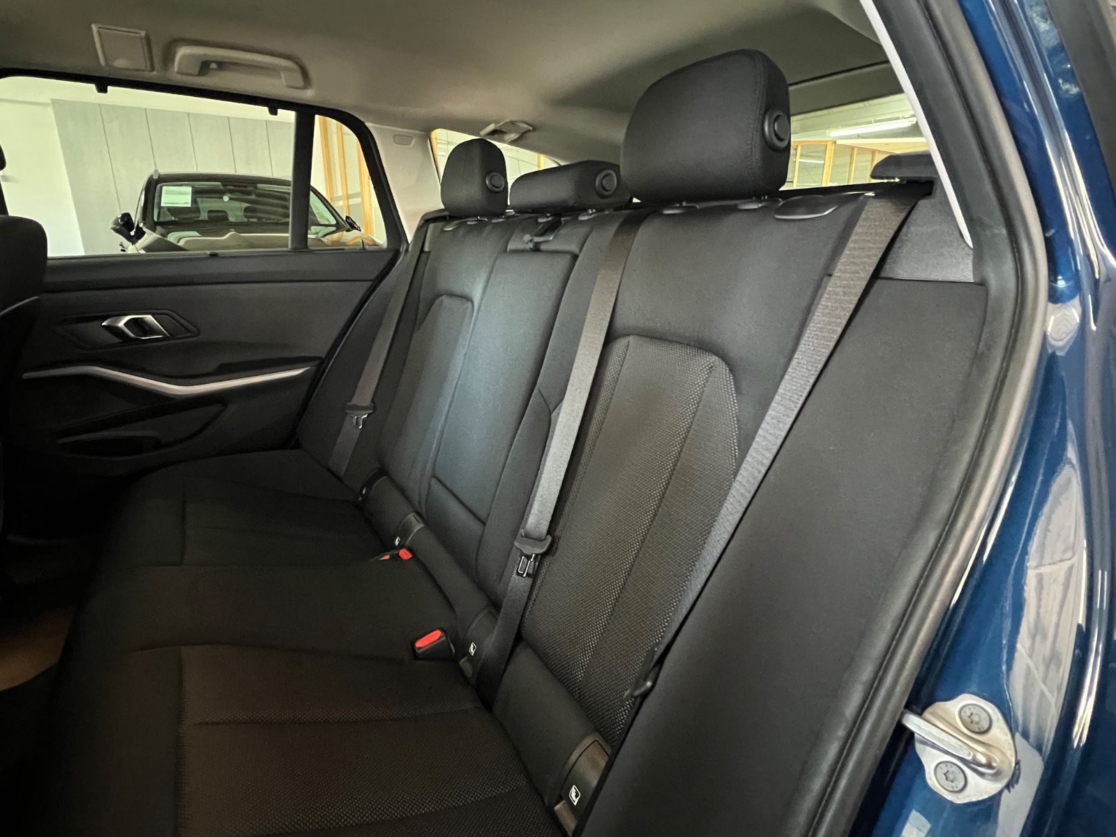 BMW 318 d Touring AHK+DA+ACC+Keyless+Park Assist foto 25